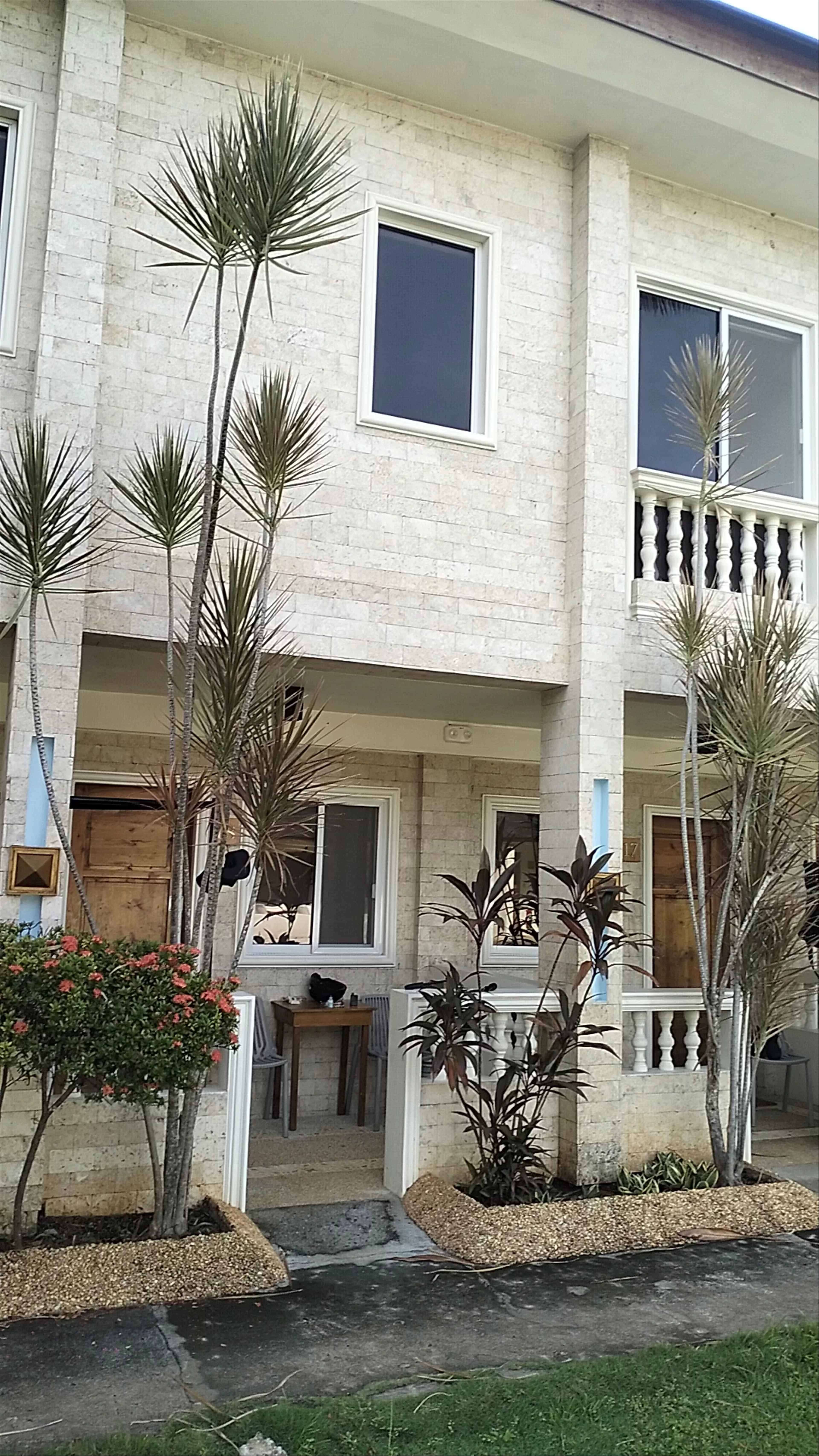 Blue Water Dive Resort