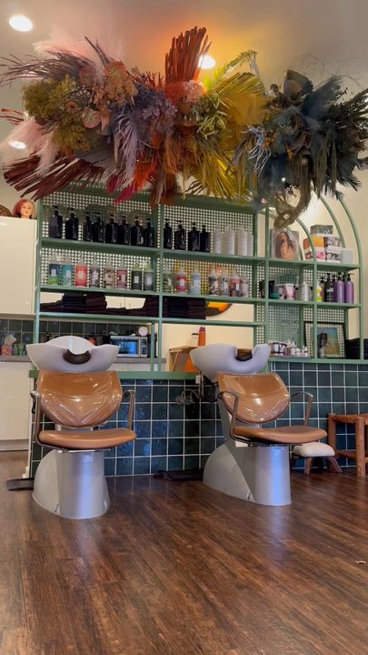 Oko Salon - Hair Salons Near Me - Chicago, Illinois