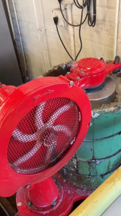 Ted and Wally's - Making ice cream - Ice Cream & Frozen Yogurt Near Me - Omaha, Nebraska
