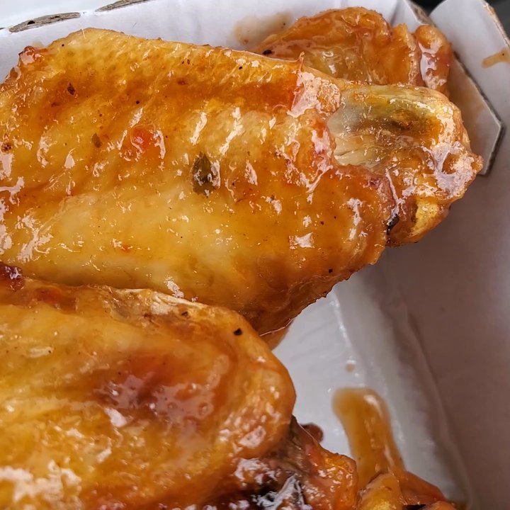 Buffalo Wild Wings - Jammin Jalapeño chicken wings - American Near Me - Cerritos, California