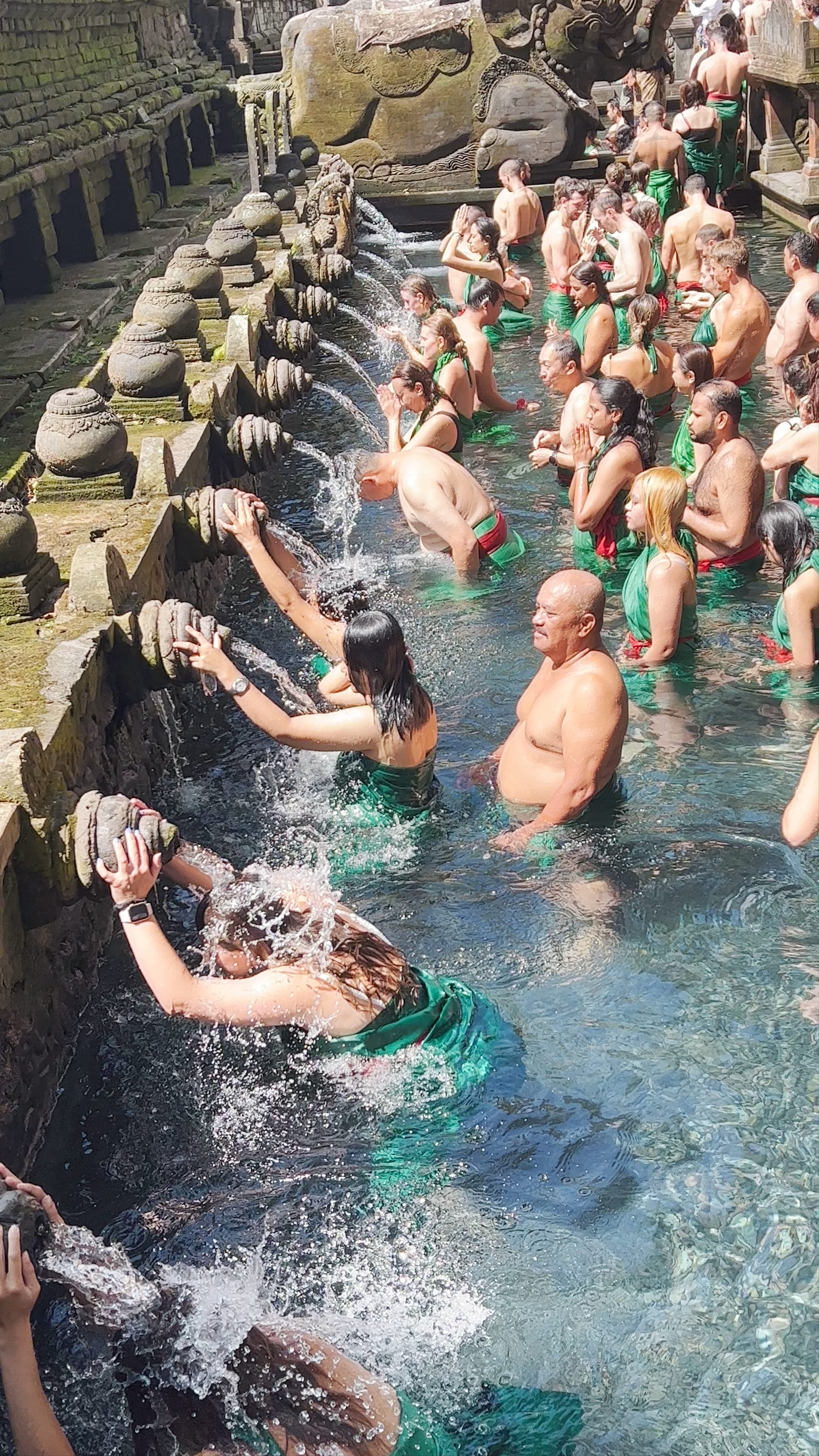 Tirta Empul Temple - Dadong Lulu