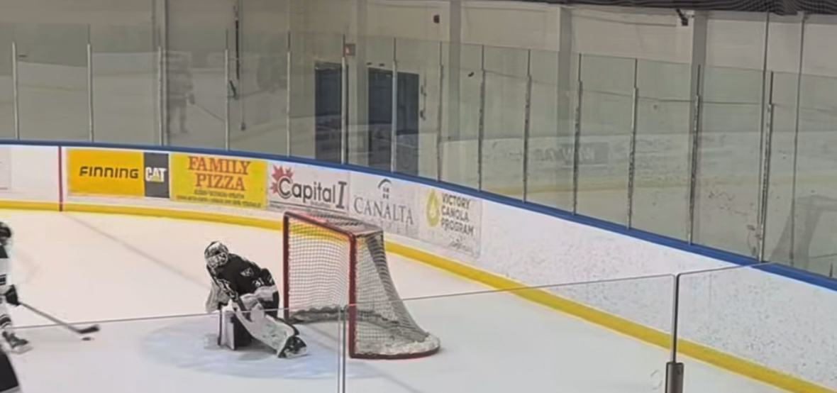 Cash Borowski's Incredible Battle Save | Saskatoon Riverkings U18 AA