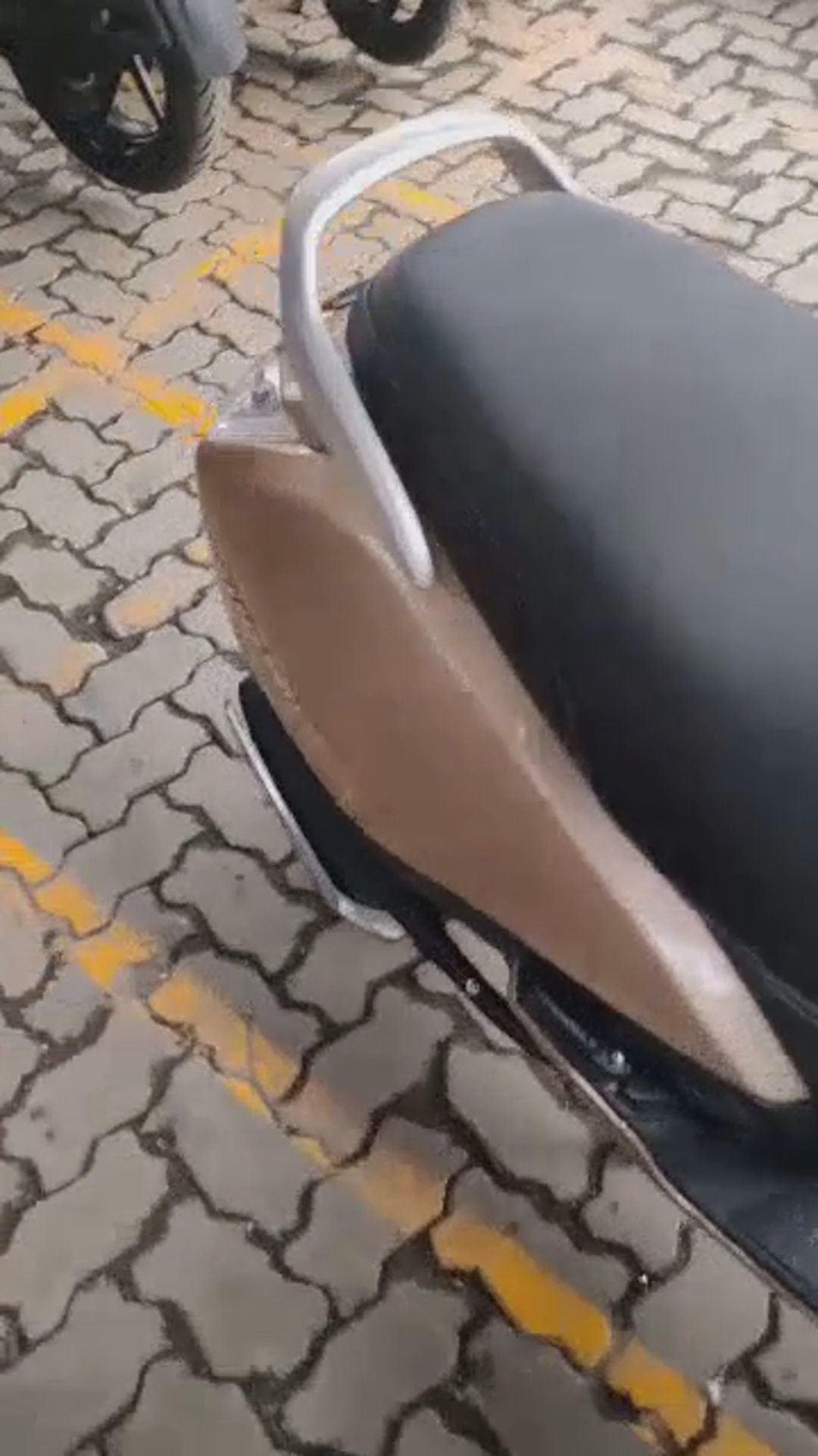 Walk-around video thumbnail