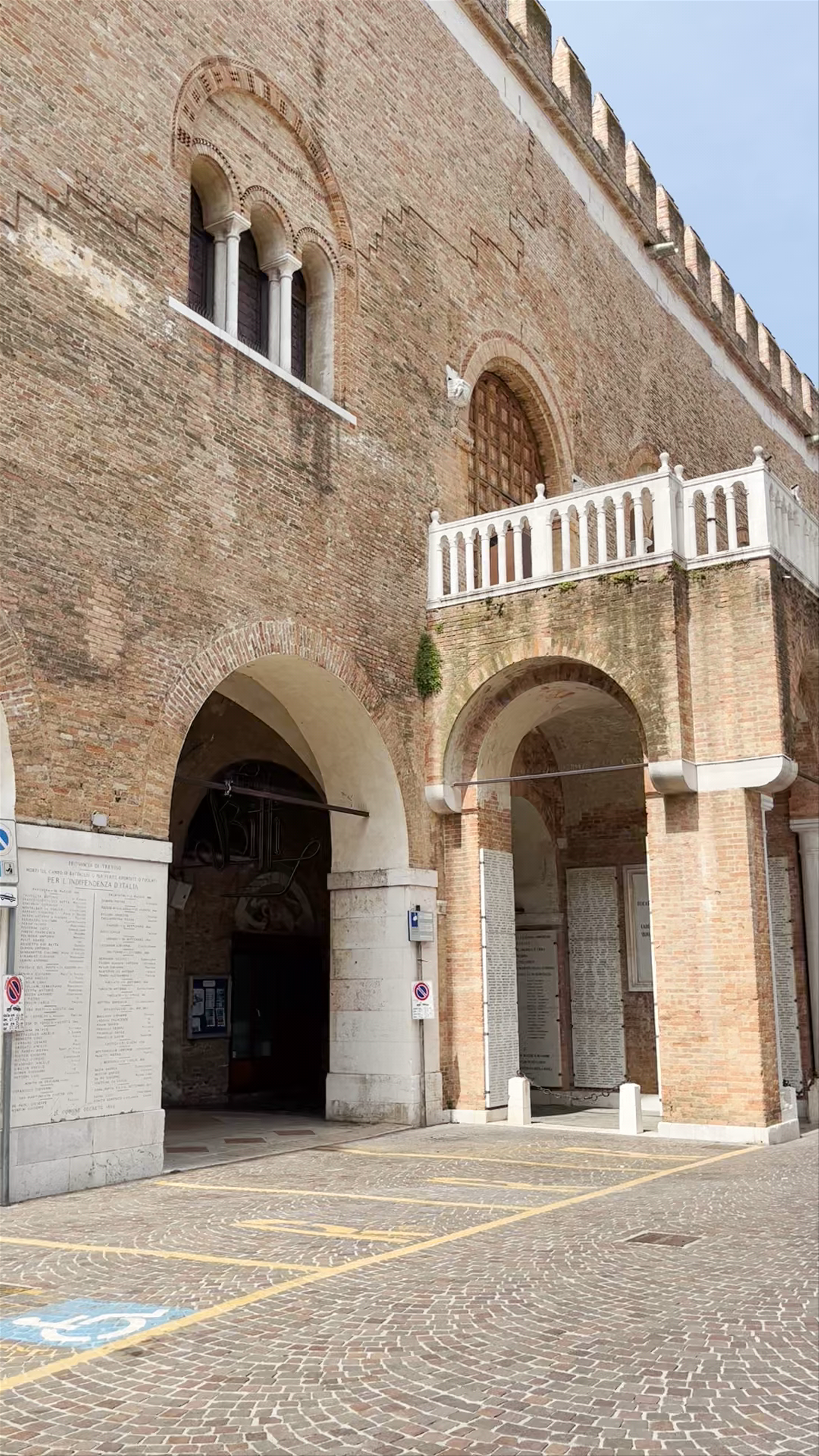 Monumento ai Morti per la Patria: A Historic Tribute in Treviso