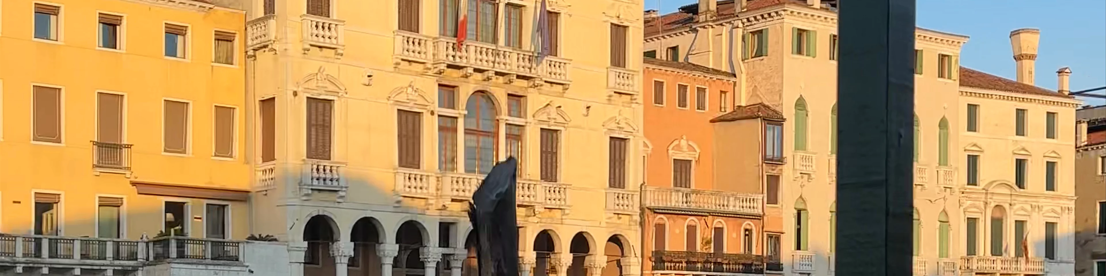 Gondola Traghetto di Santa Sofia (Sestiere di Cannaregio)