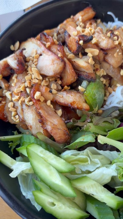 Golden Rabbit - Chicken vermicelli - Asian Fusion Near Me - Newport Beach, California
