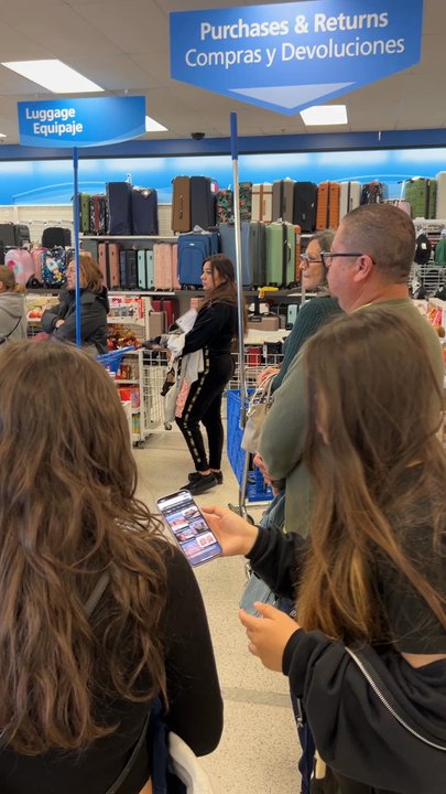 Ross Dress for Less - Long lines 1 register - Women's Clothing Near Me - Tucson, Arizona