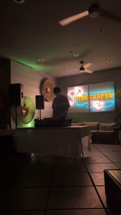 BOTANICAL LOUNGE - Updated June 2026 - 118 Photos & 51 Reviews - 419 ...