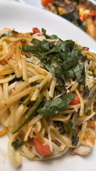 Beach Club Bistro - Fettuccine Primavera w/chicken & Pecan Crusted Salmon...Nice presentation, but both dishes were pretty bland. - Pizza Near Me - Euclid, Ohio