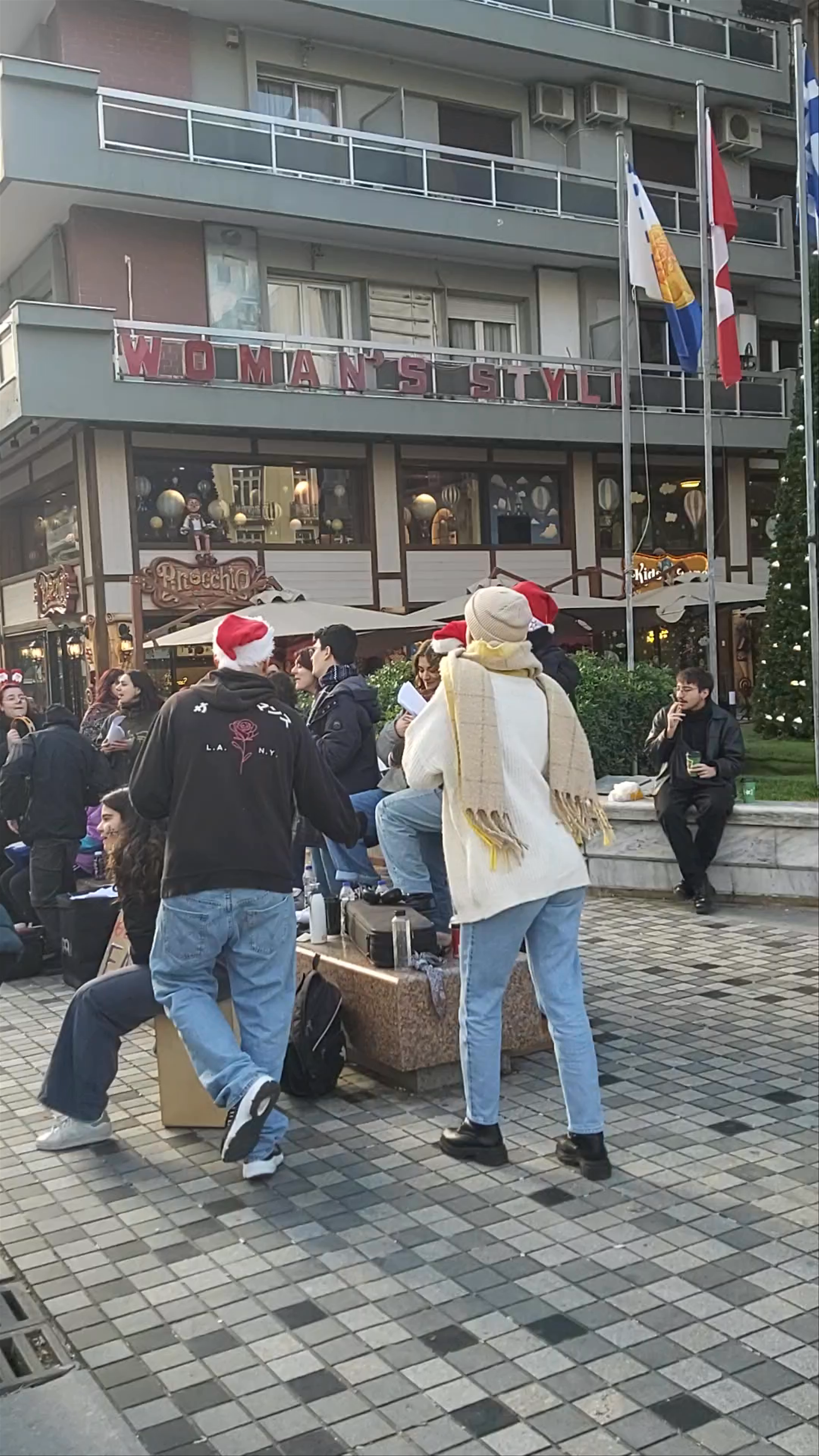 Festive Caroling and Winter Vibes at Agias Sofias Pedestrian Street, Thessaloniki