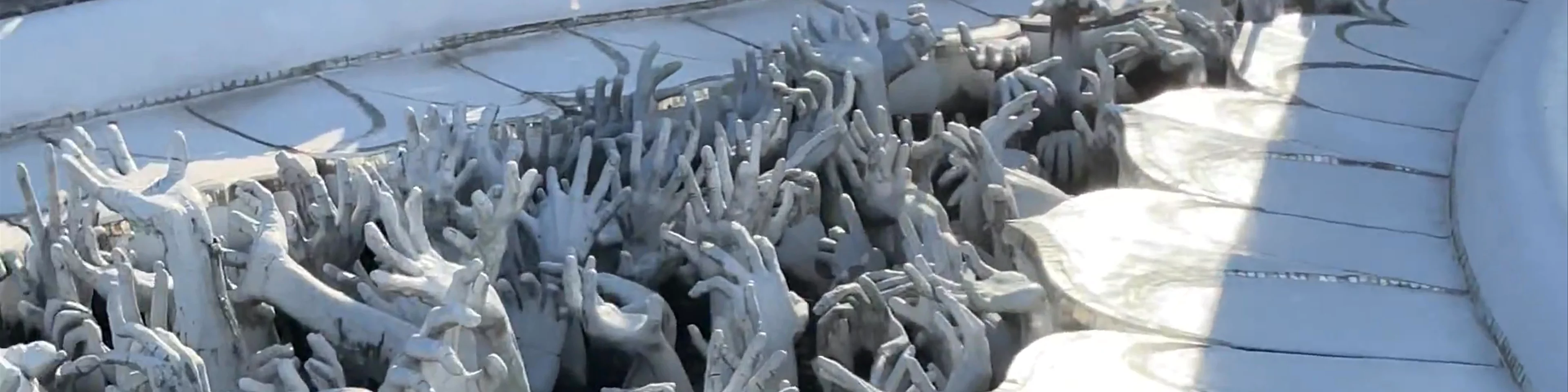 Wat Rong Khun - White Temple