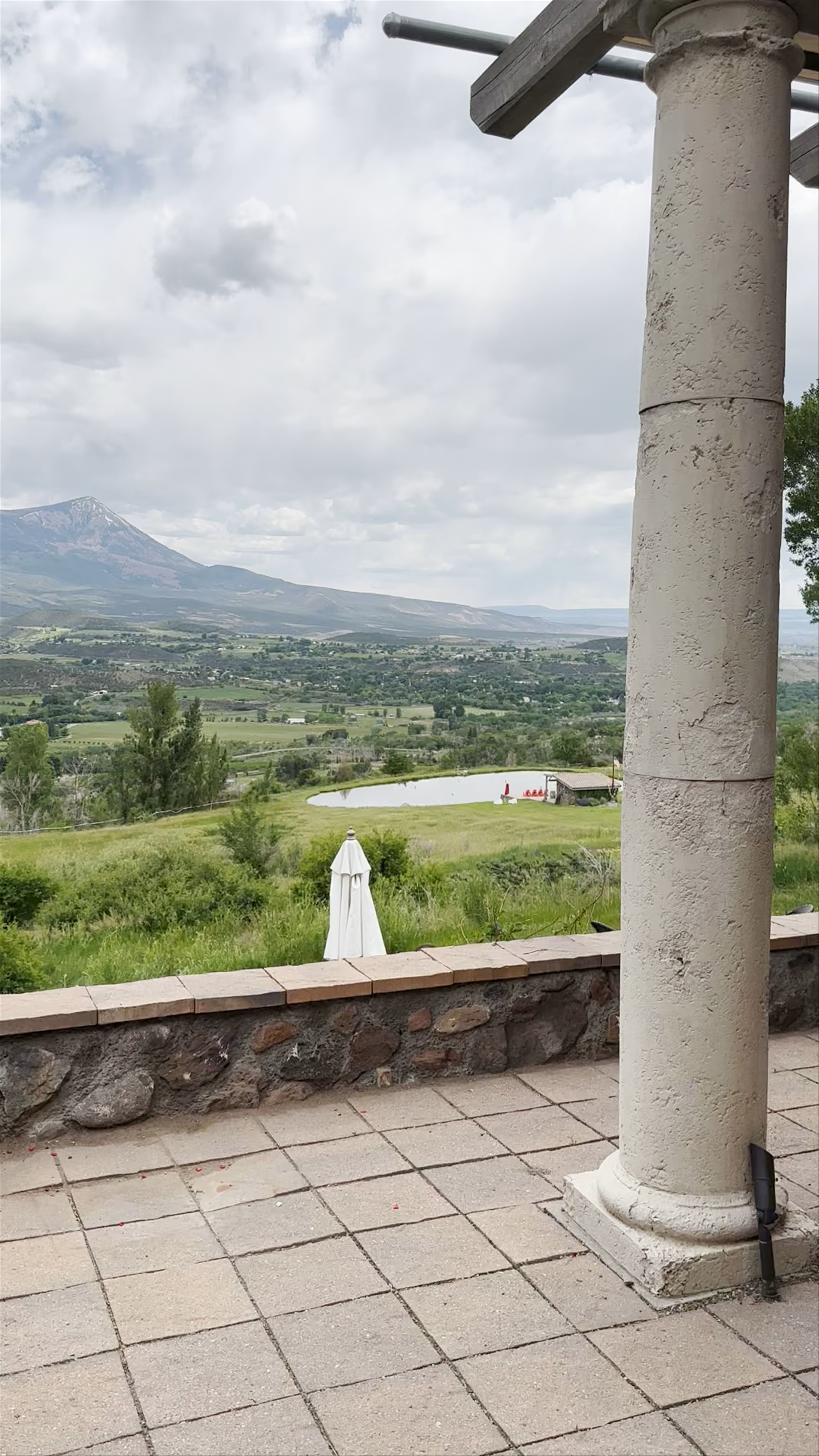 Azura Cellars and Gallery