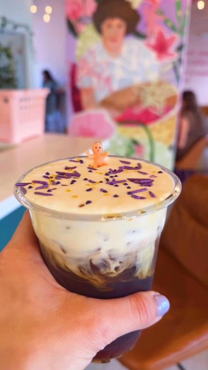 Azalea Coffee Bar - The Queen Cake Latte - Coffee & Tea Near Me - Columbia, South Carolina