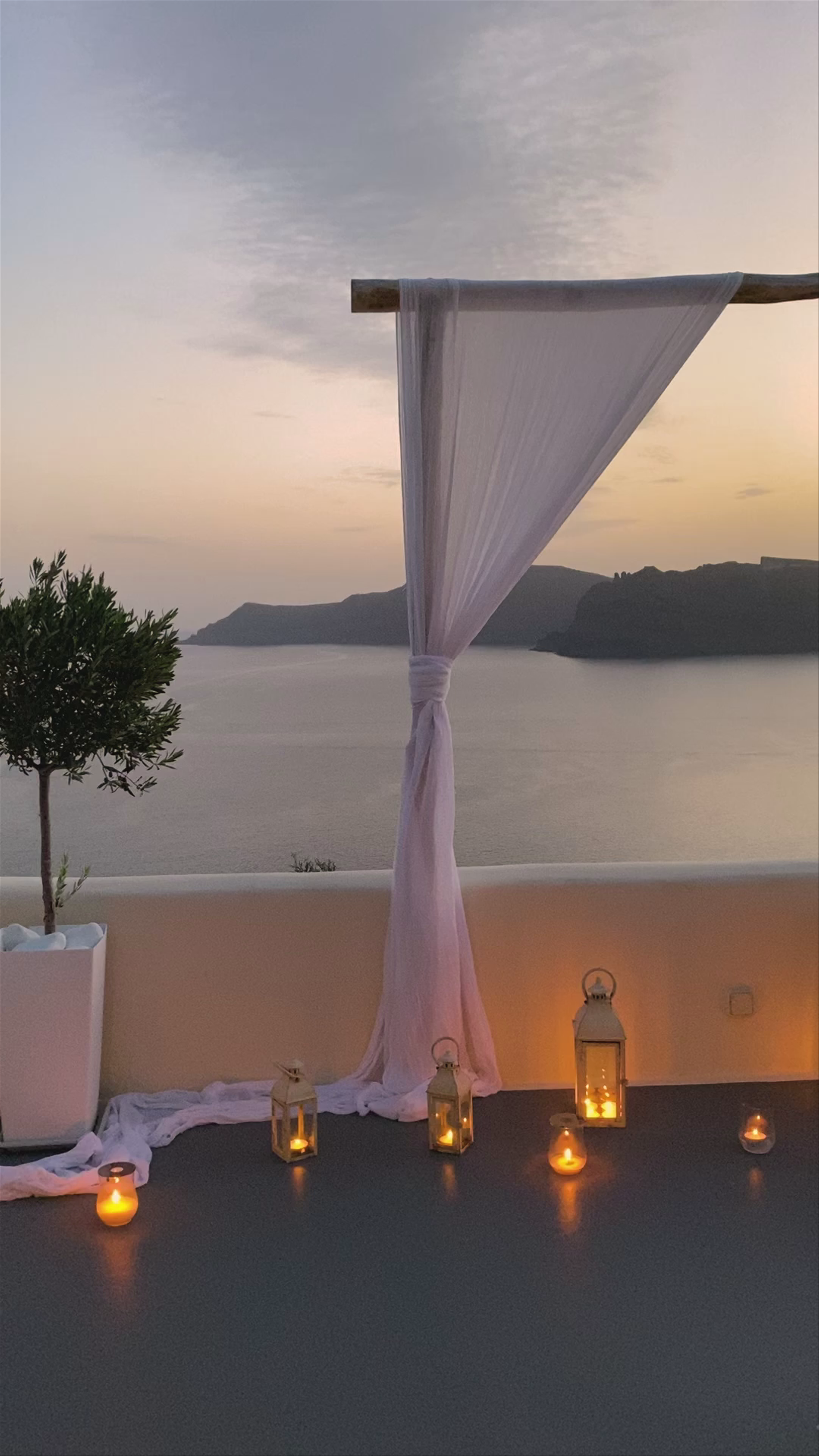 Canaves Oia Suites