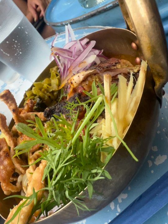 Choza CDMX - The curry khao pollo with barely any pollo - Gastropubs Near Me - México, D.F., DIF