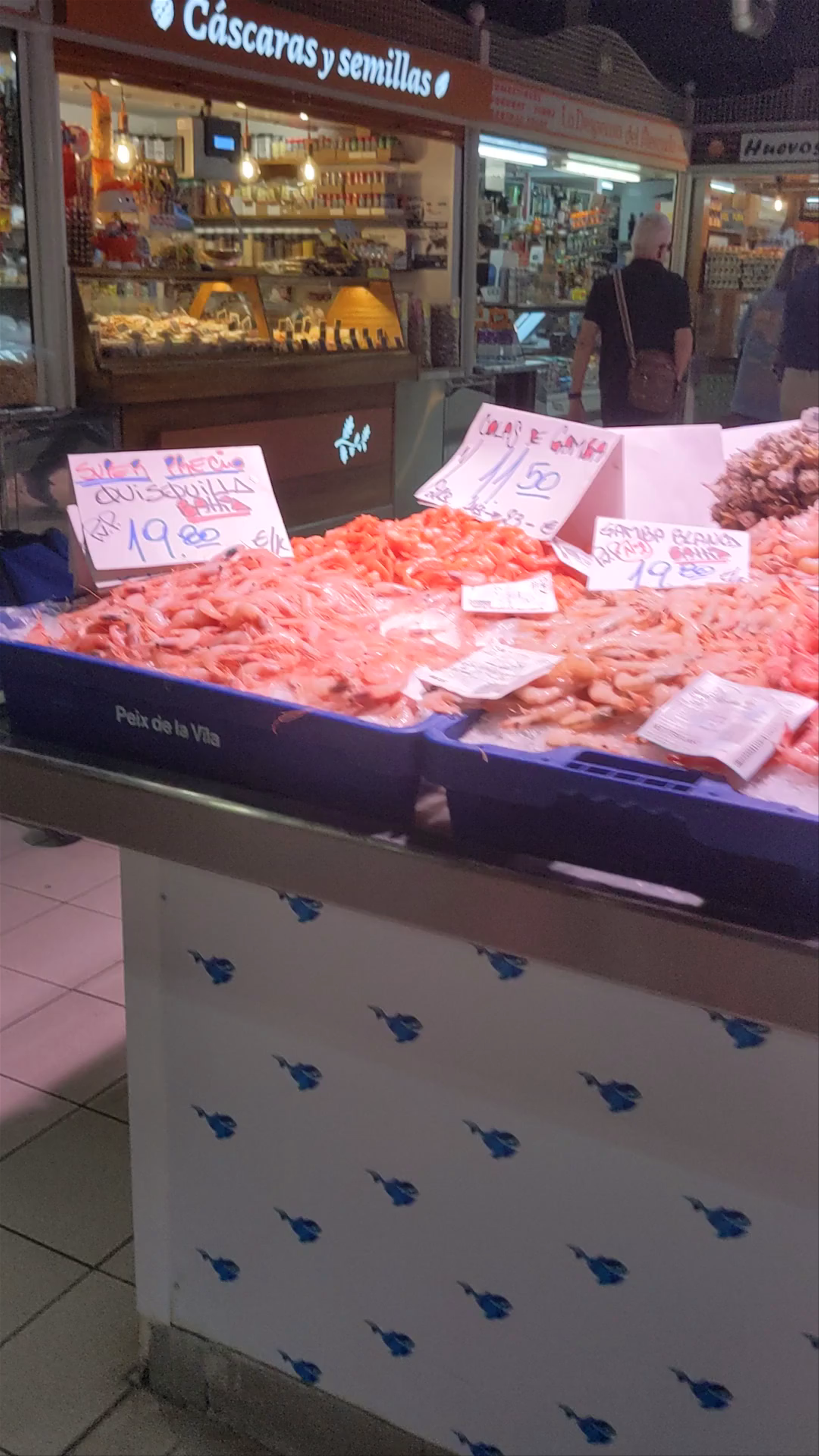 Mercat Central d'Alacant: Fresh Seafood and Local Market Life