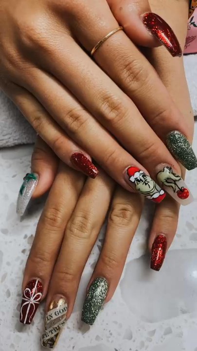 Hot Nails - Vivian's art work - Nail Salons Near Me - Kailua-Kona, Hawaii