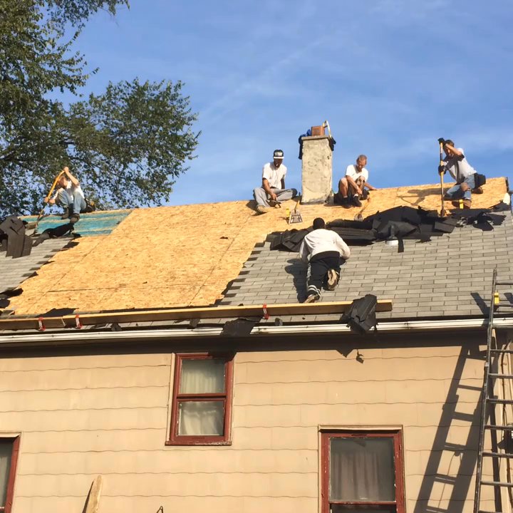 Billy's Roofing - Quietest roofing crew I ever seen... They hardly talk just work. Great job guys - Roofing Near Me - Livonia, Michigan