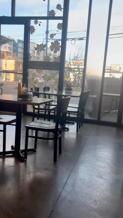 Simply Soulful - Dee-Licious - Desserts Near Me - Seattle, Washington