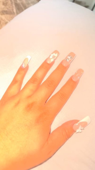 Lannie's Nail - Nail Salons Near Me - Glendale, Arizona