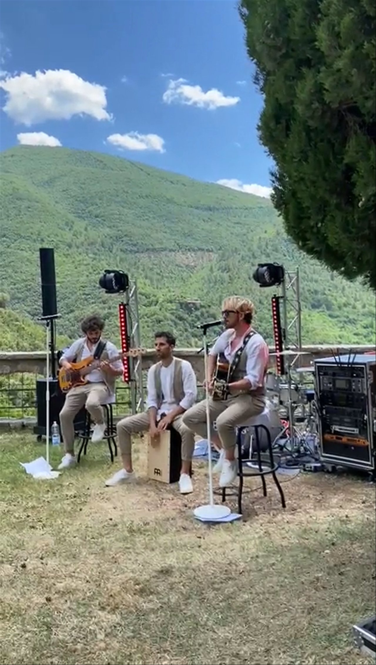 Slipstream - Acoustic Trio (Live Soundcheck) - video