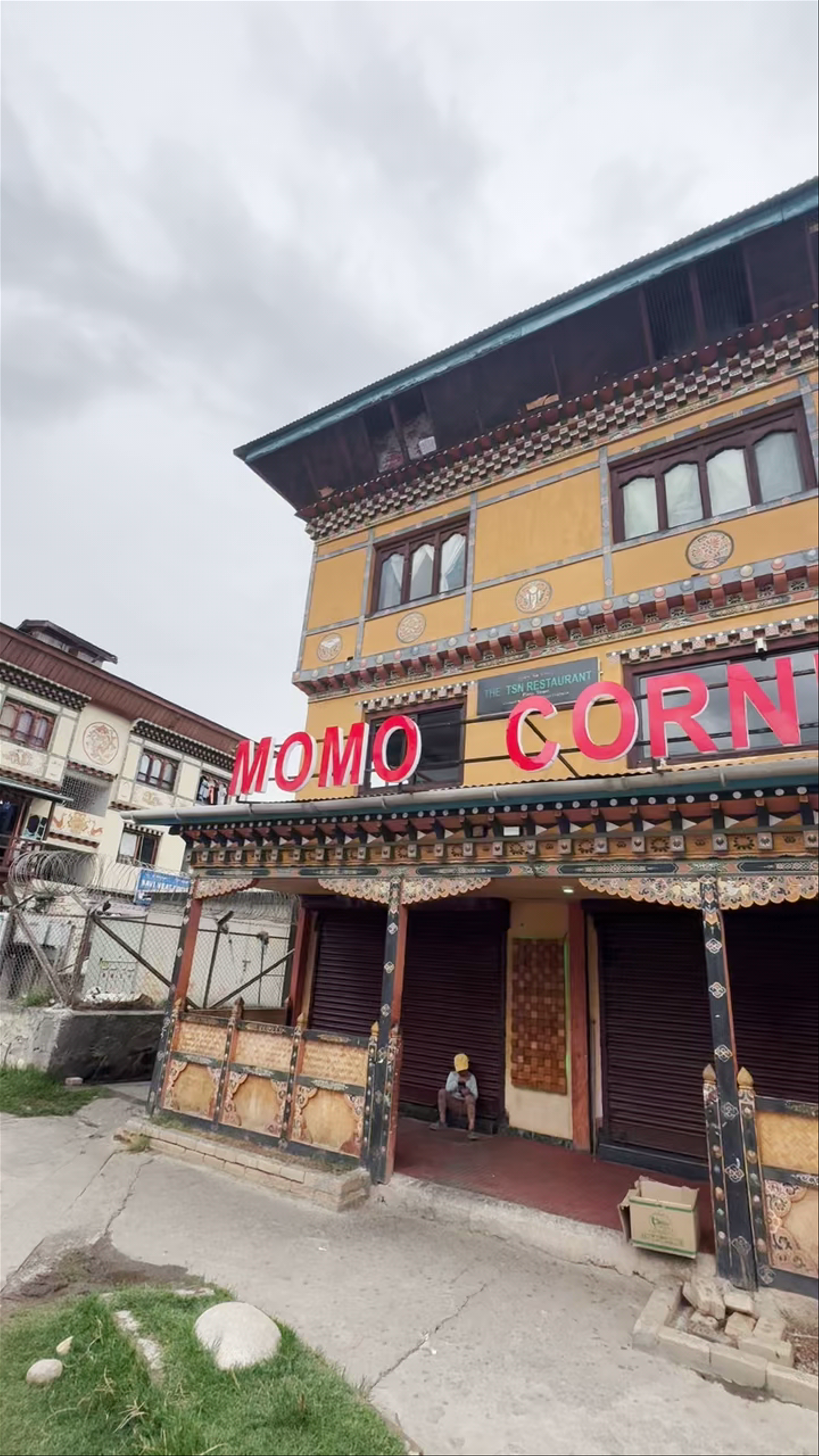 Momo Corner