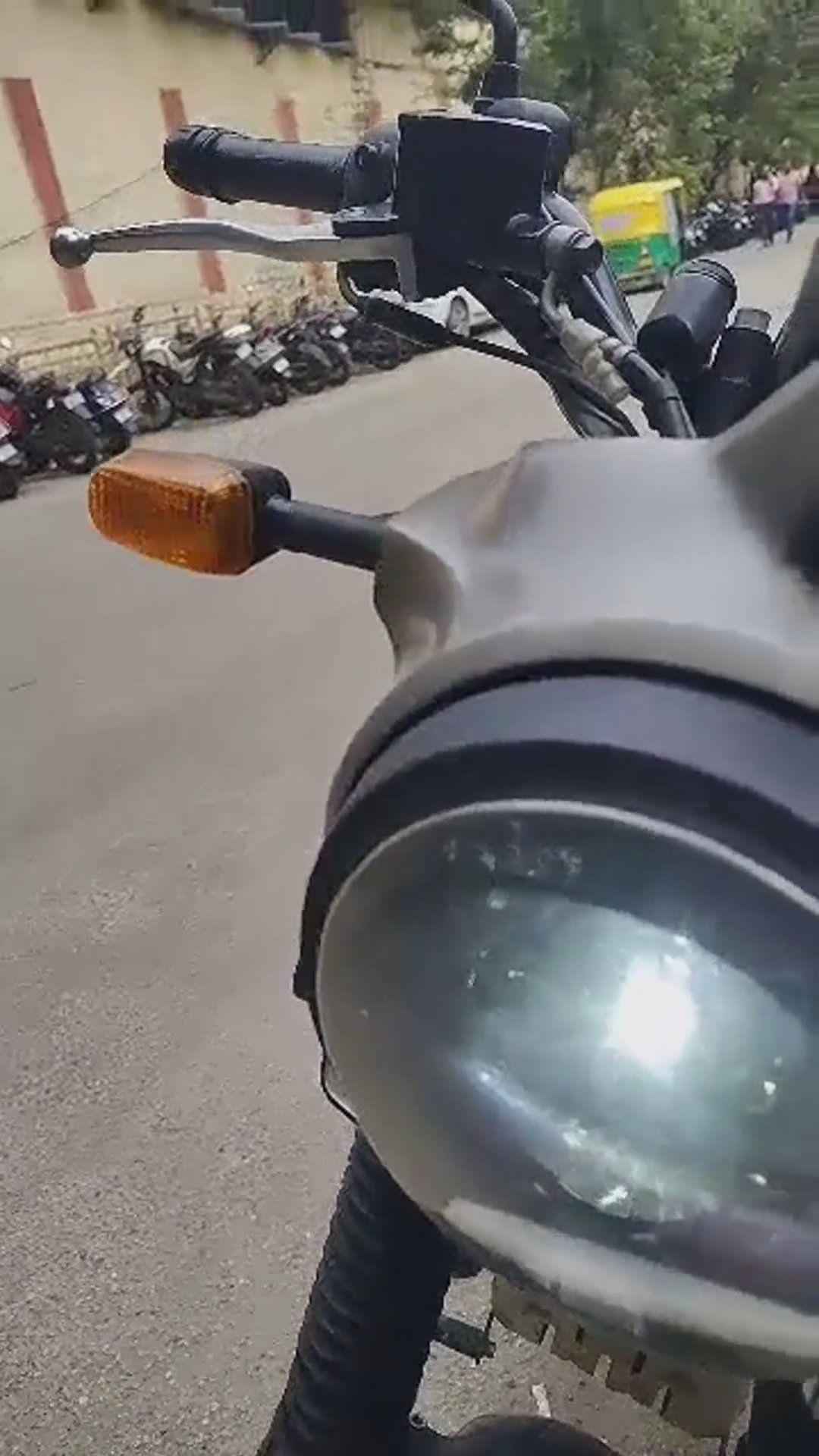 Walk-around video thumbnail