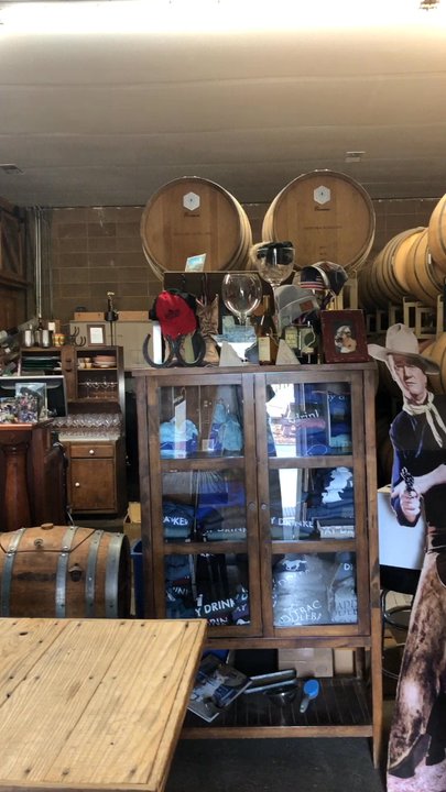 Saddleback Cellars - A very intimate tasting experience - Wine Tasting Room Near Me - Oakville, California