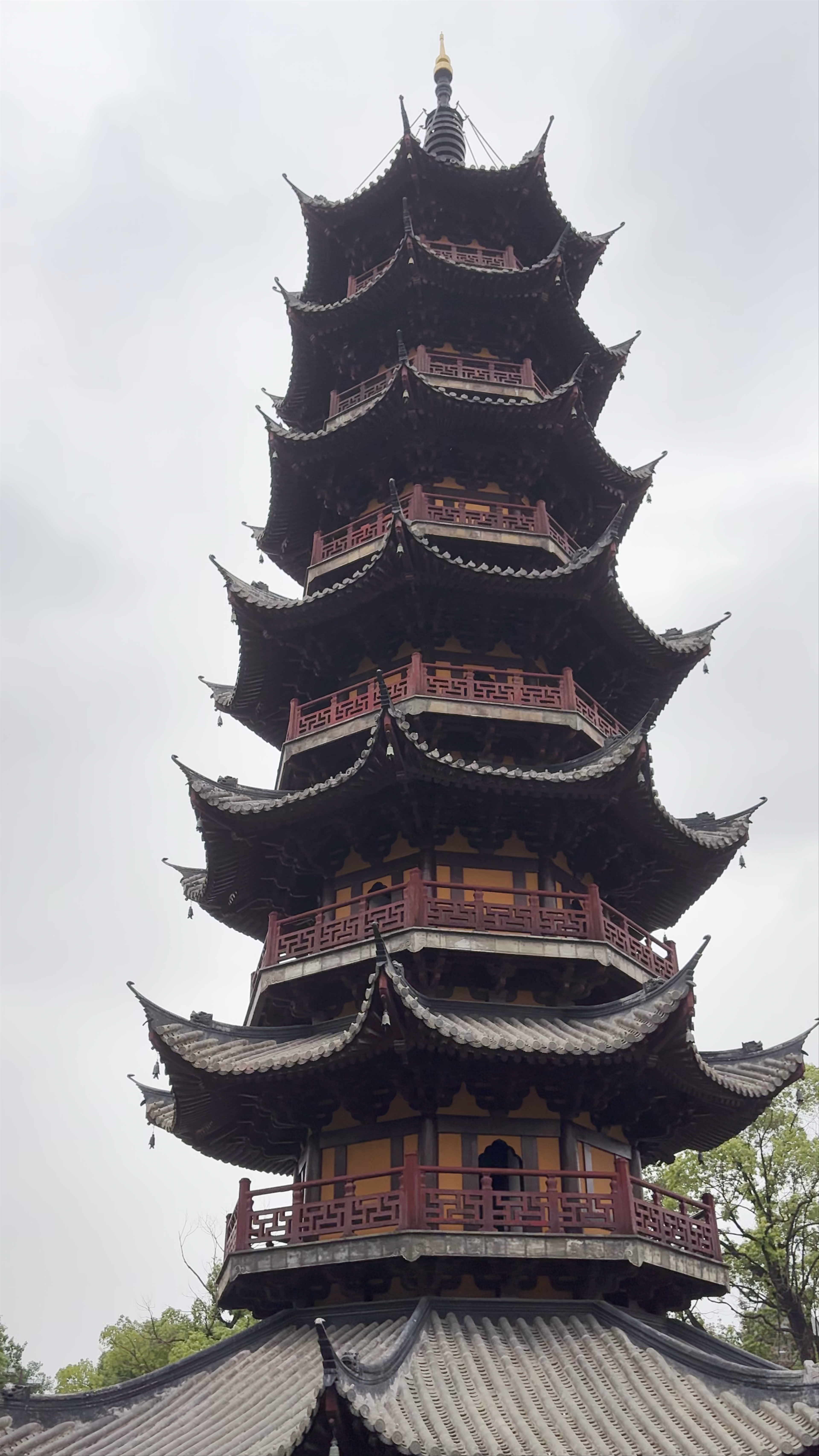 Long Hua Si
