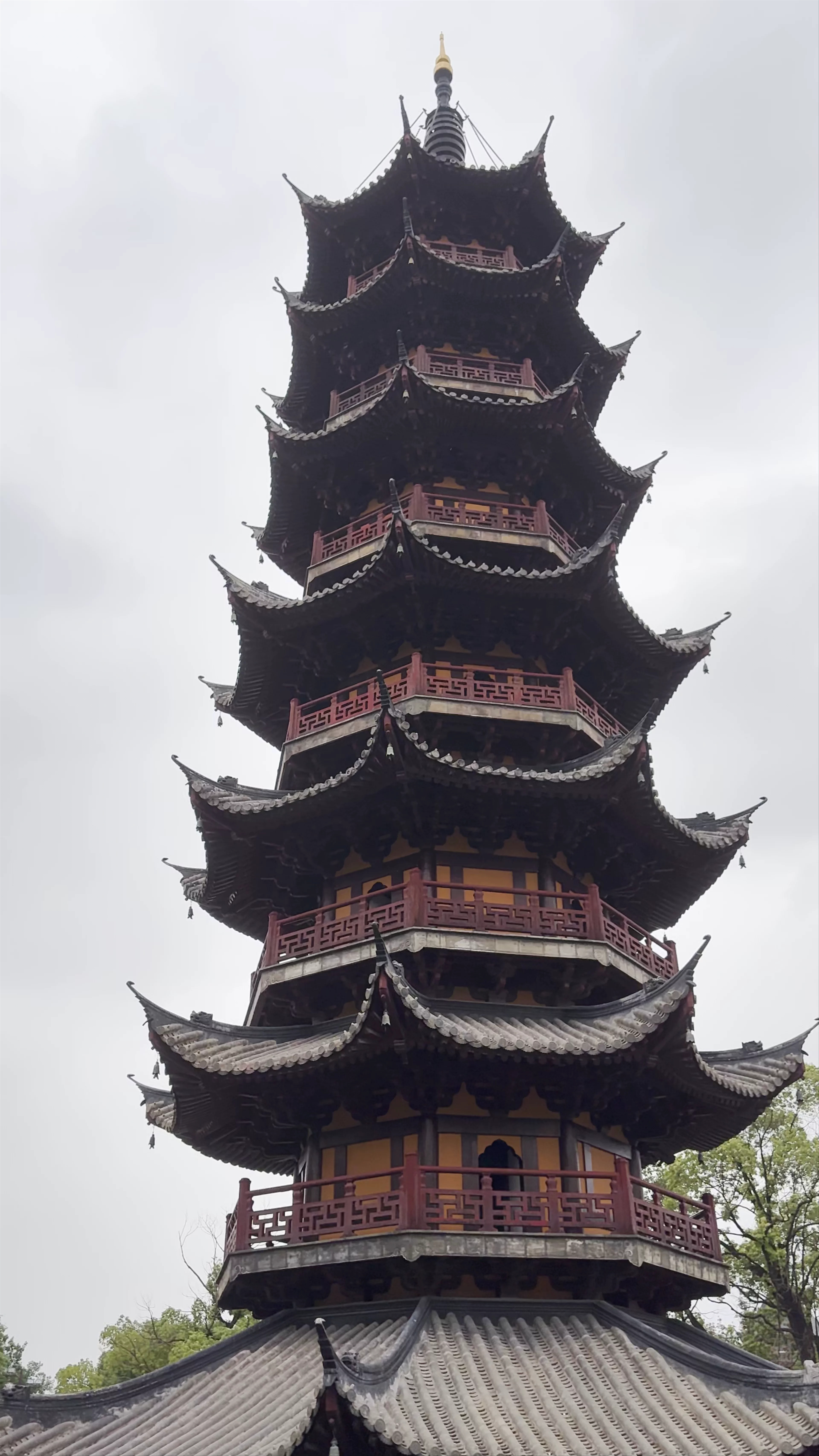 Long Hua Si