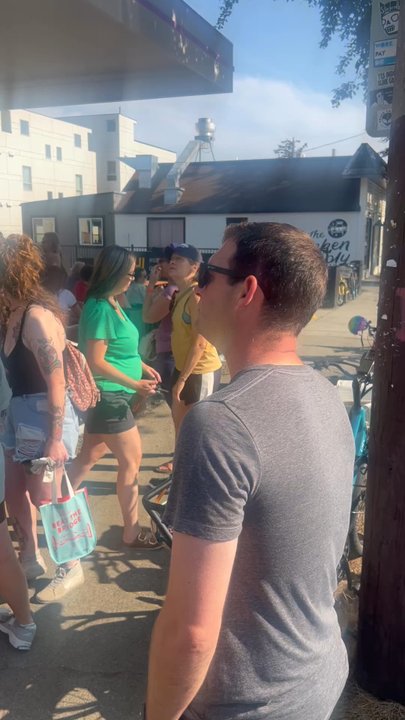 Phinney Station - Street vibes - Cocktail Bars Near Me - Seattle, Washington
