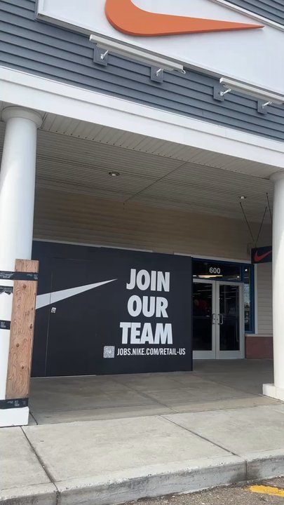 Nike Factory Store - Wrentham - Shoe Stores Near Me - Wrentham, Massachusetts