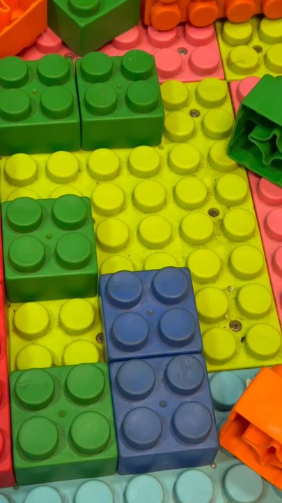 My Lil Town - Blocks are so filthy, so much dust in between the blocks, broken couch, incomplete salon are,pretend tools with nothing - Indoor Playcenter Near Me - Canoga Park, California