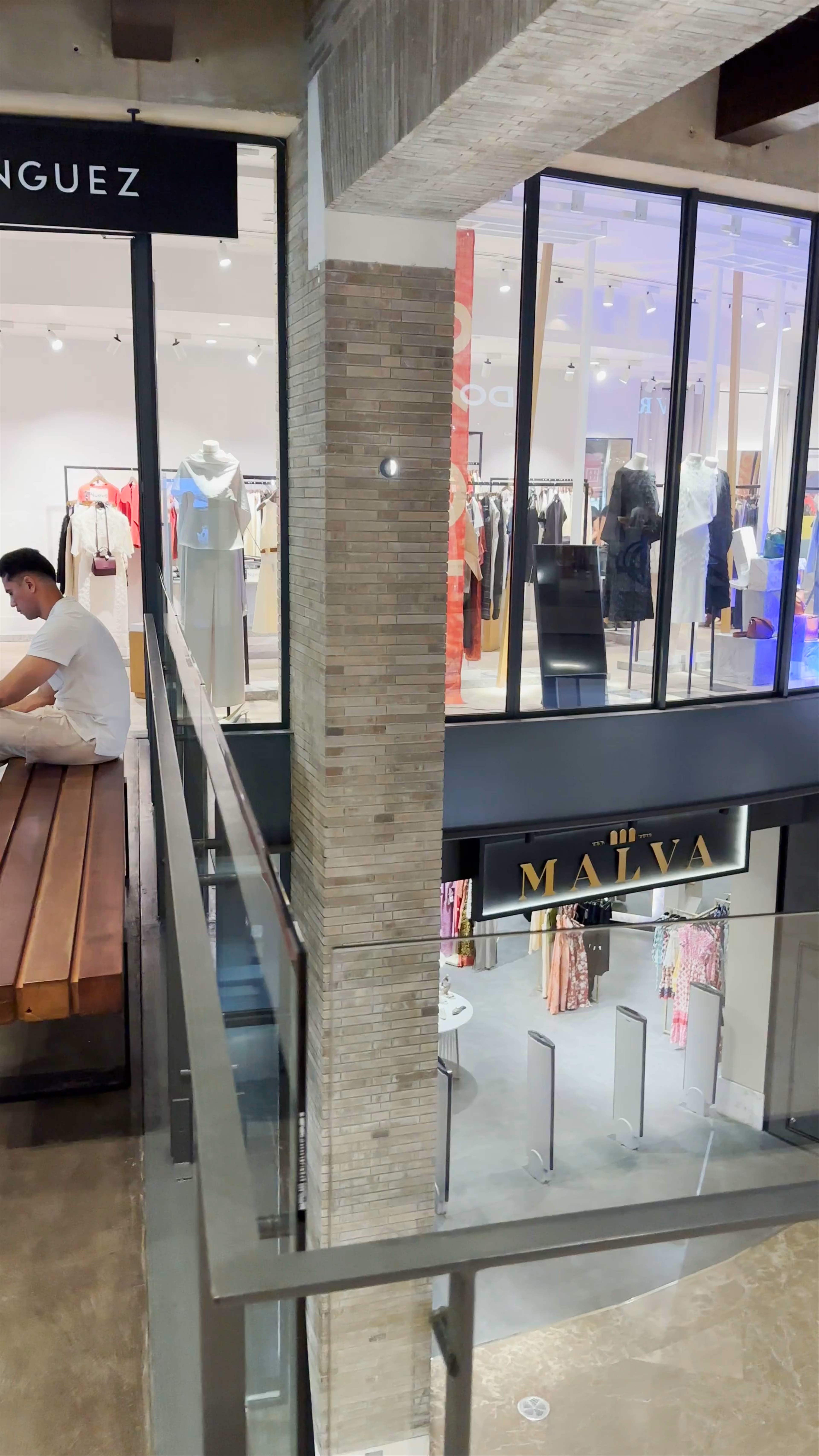 La Serrezuela Mall
