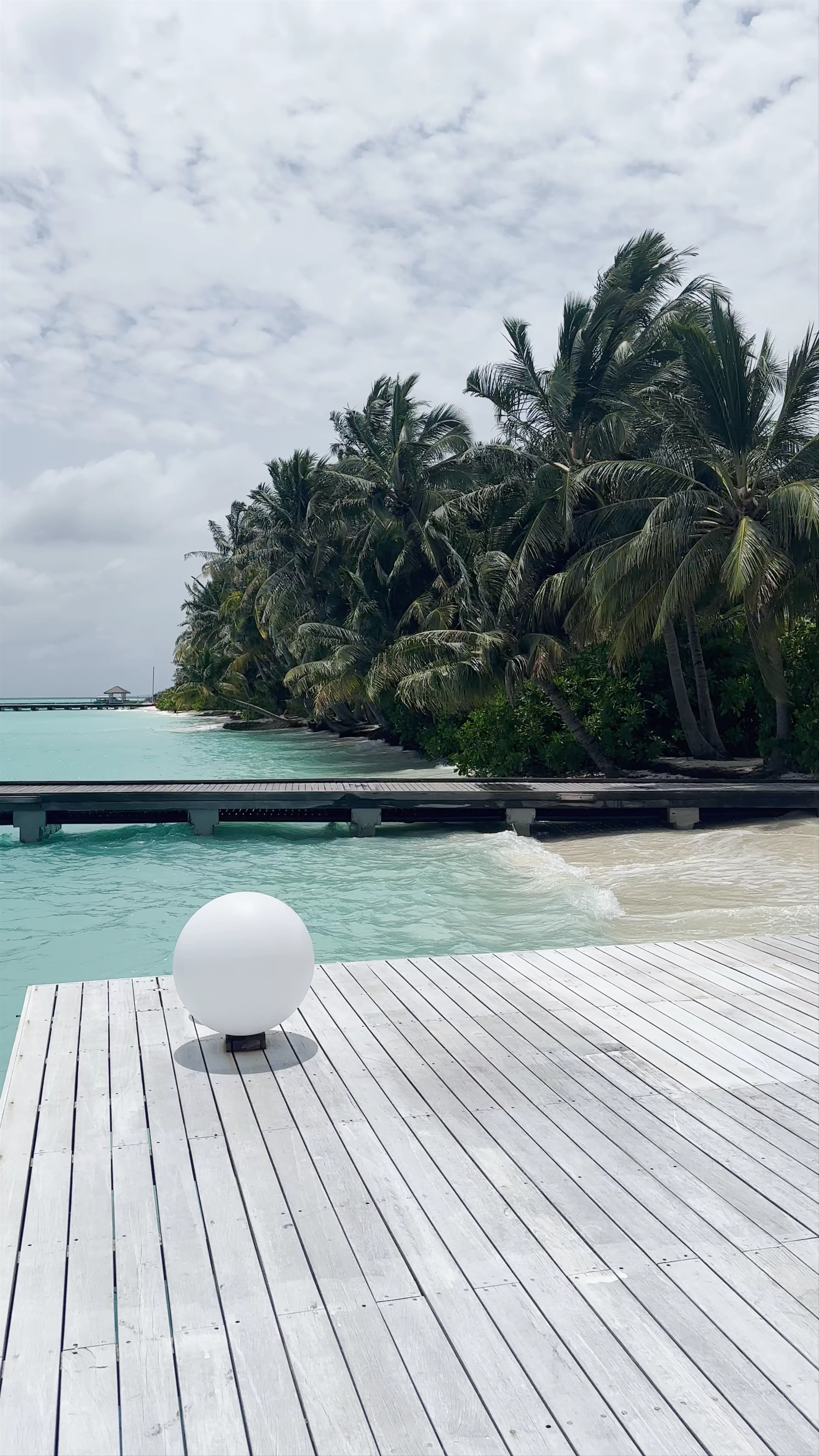 Pool bar, Kooddoo, Maldives