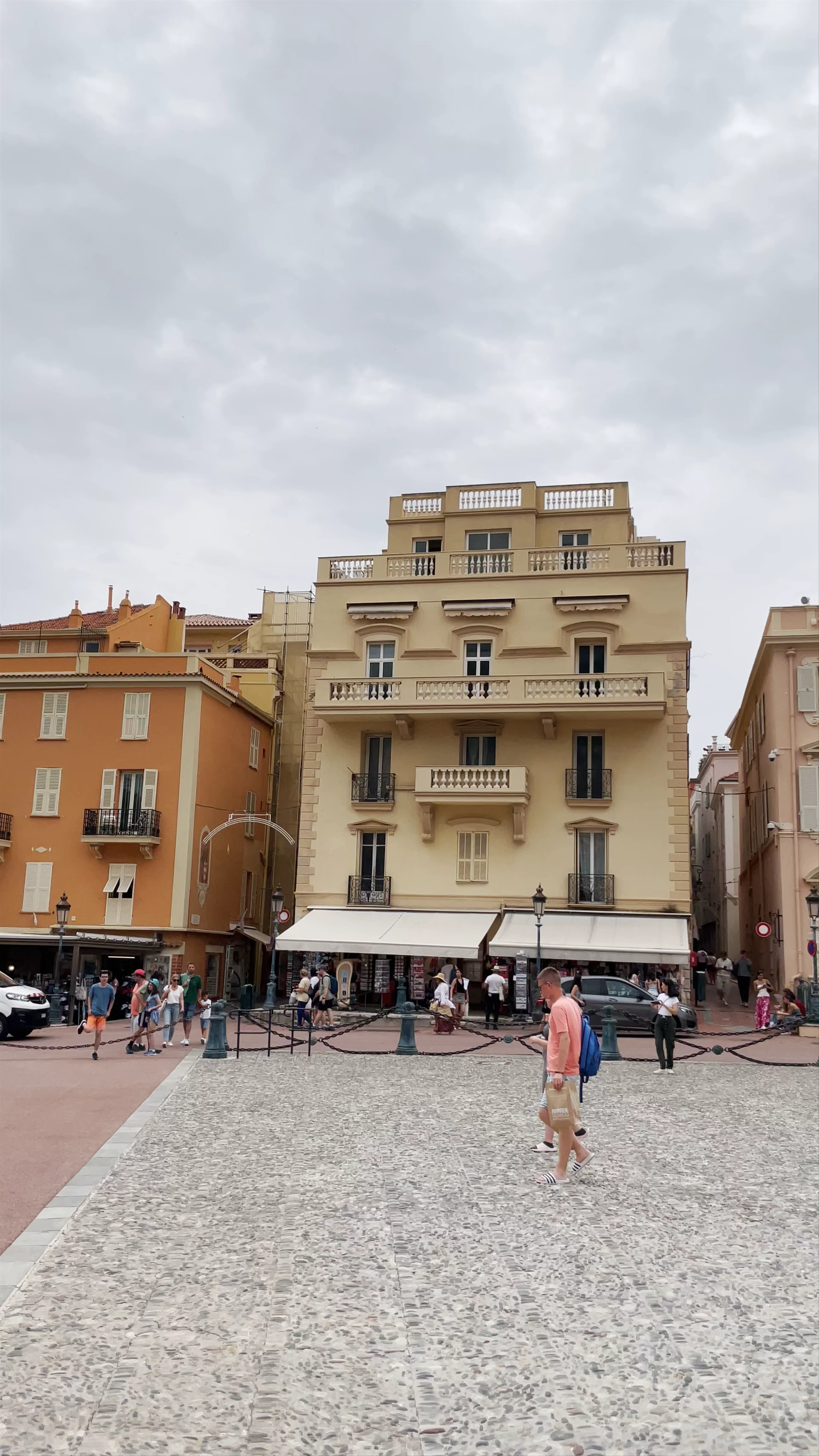 Place du Palais