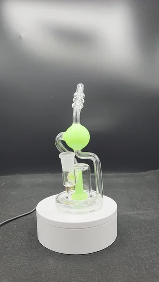 Preview pic of No Reserve Diamond Gold Glass New