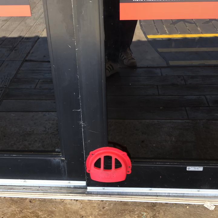 Primm Center - And they have feet openers but the door is so heavy your leg has to be strong. - Convenience Stores Near Me - Jean, Nevada
