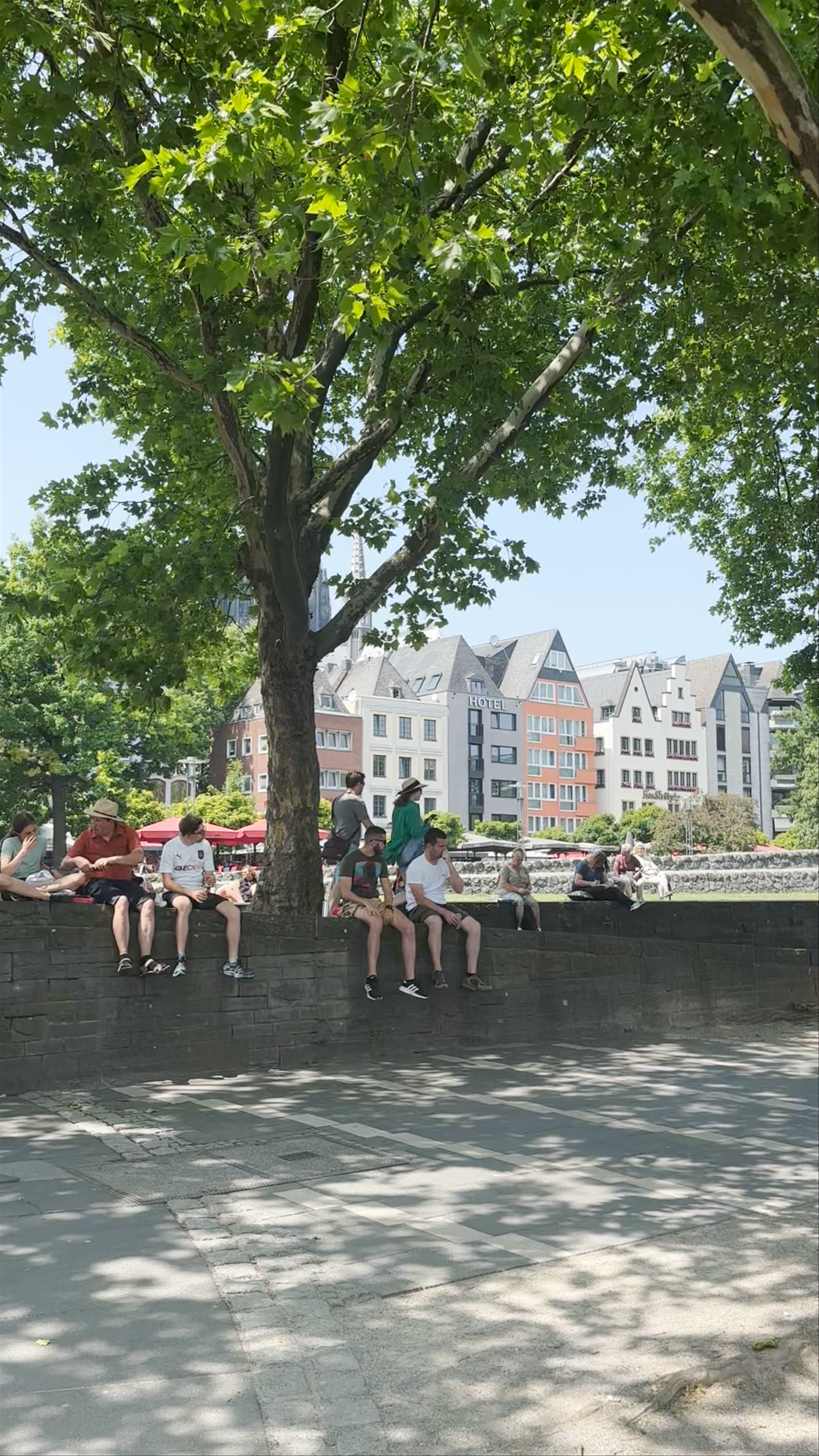 Frankenwerft Köln: Scenic Riverside Vibes in Cologne, Germany