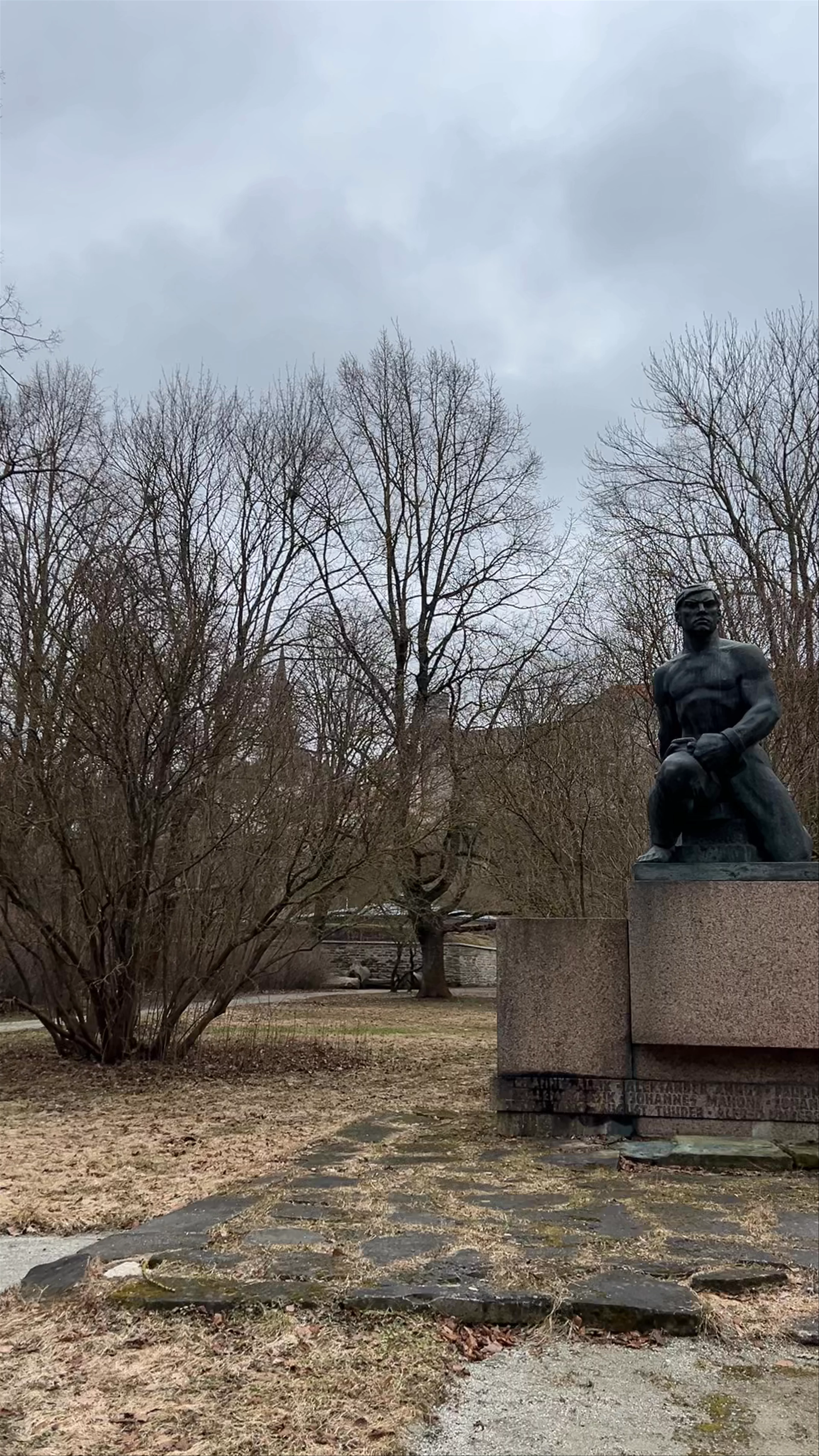 Monument Eestimaa ametiühingute I kongressi delegaatidele