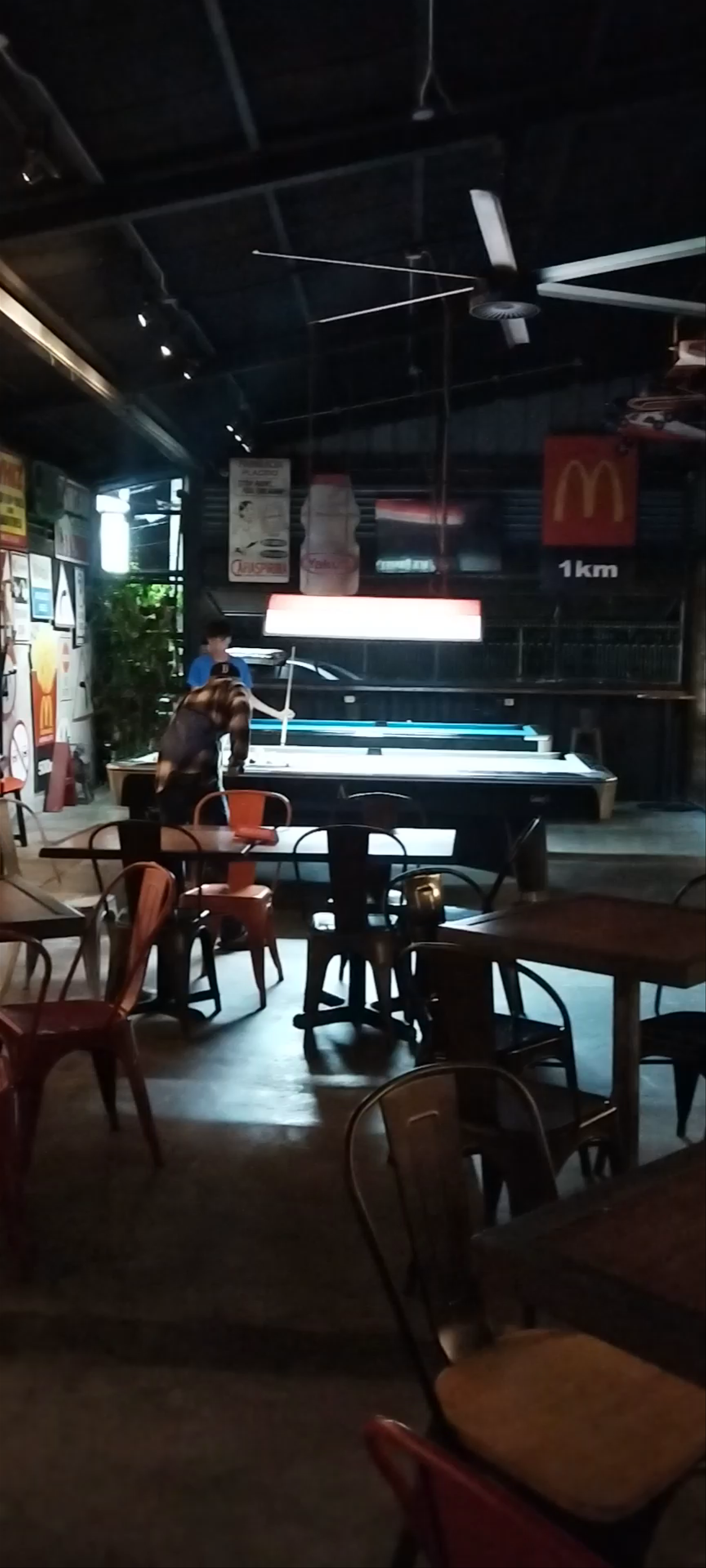 Racio's Grill + Sports Bar: Lively Hangout in Angeles, Pampanga