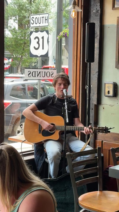 GRAY'S On Main - Bars Near Me - Franklin, Tennessee