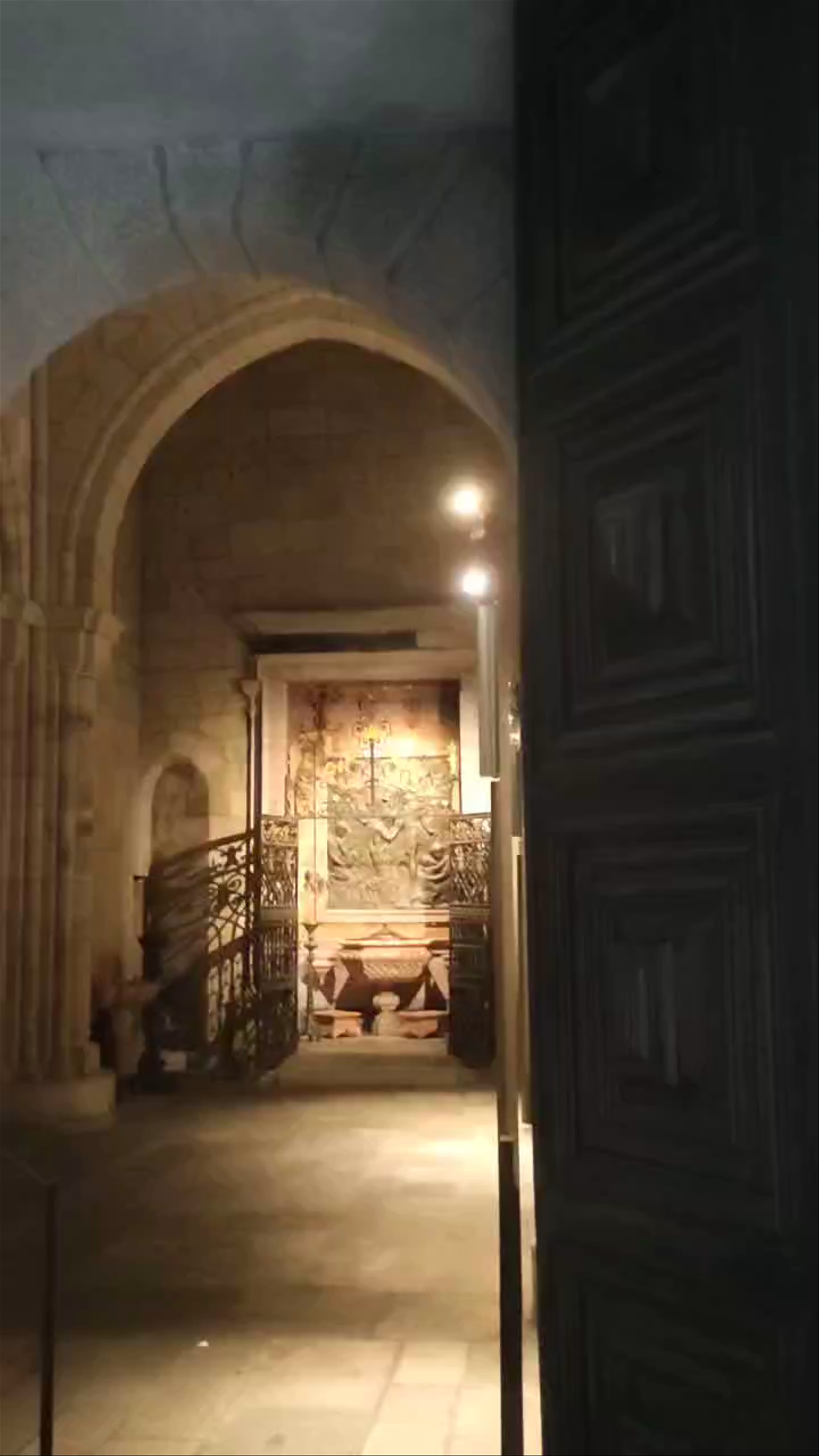 Catedral de Oporto: A Tranquil Journey Through History in Porto, Portugal