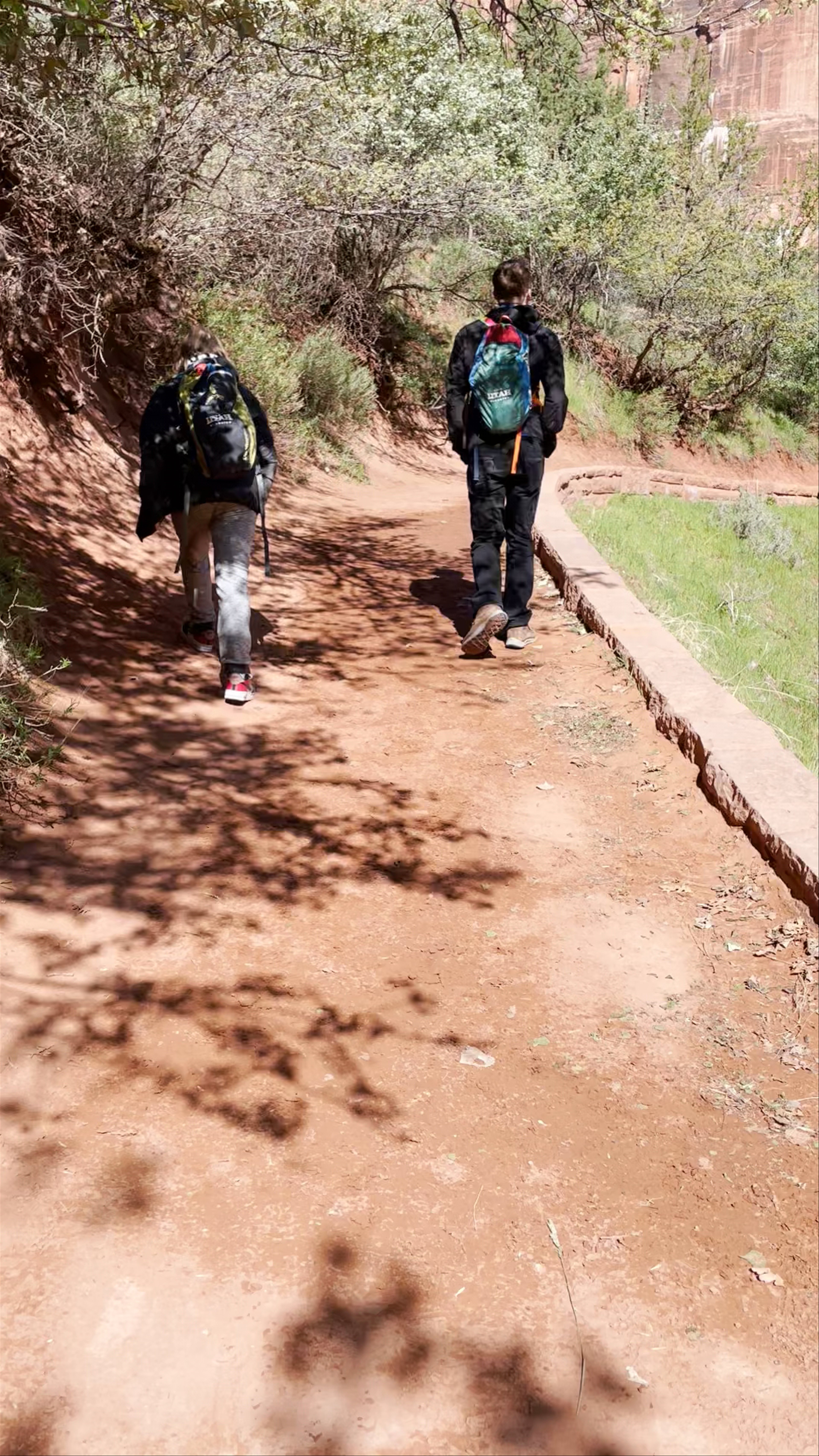 Emerald Pools Trailhead