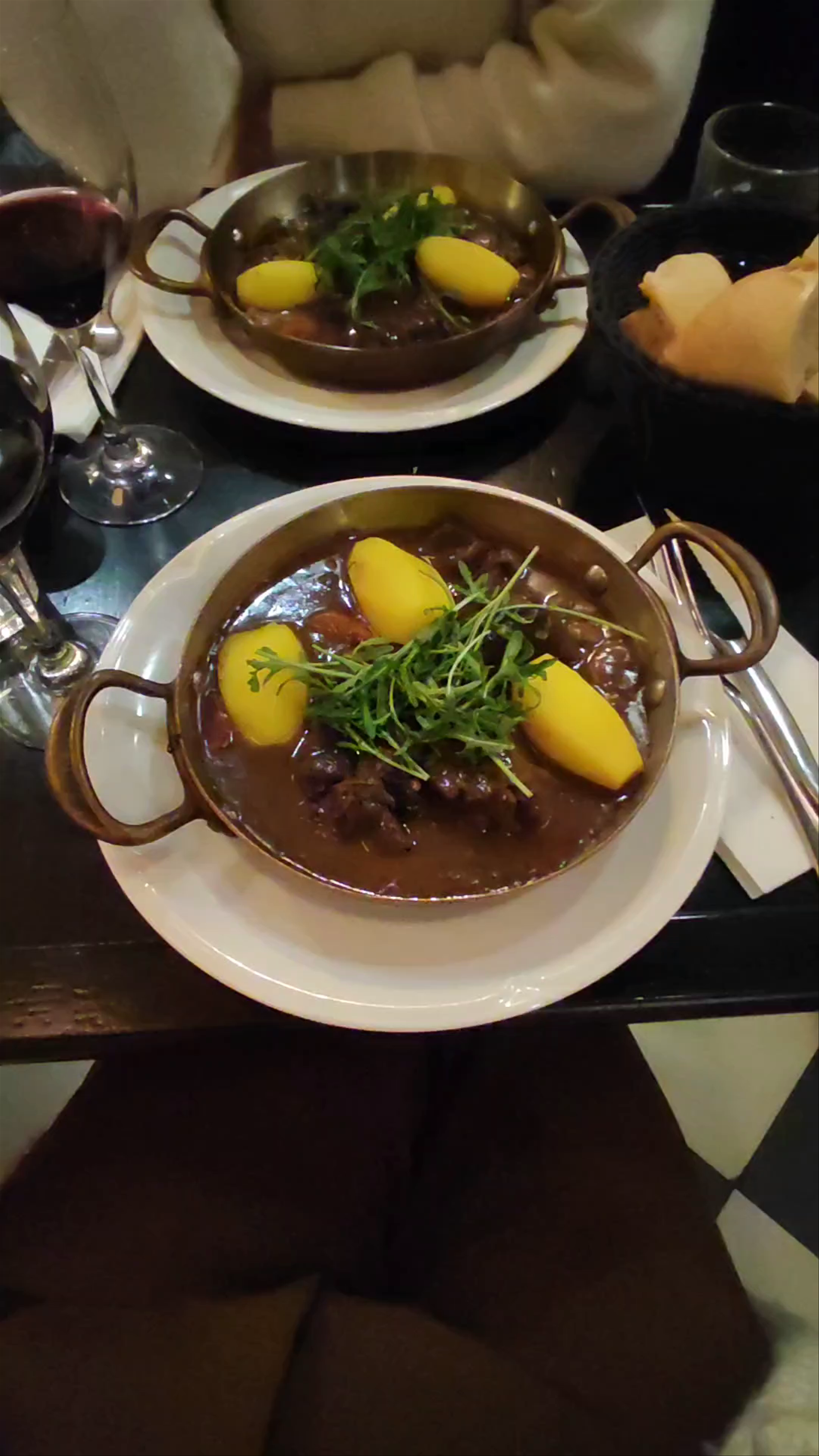 Cozy Parisian Dining Experience at Les Antiquaires on Rue du Bac