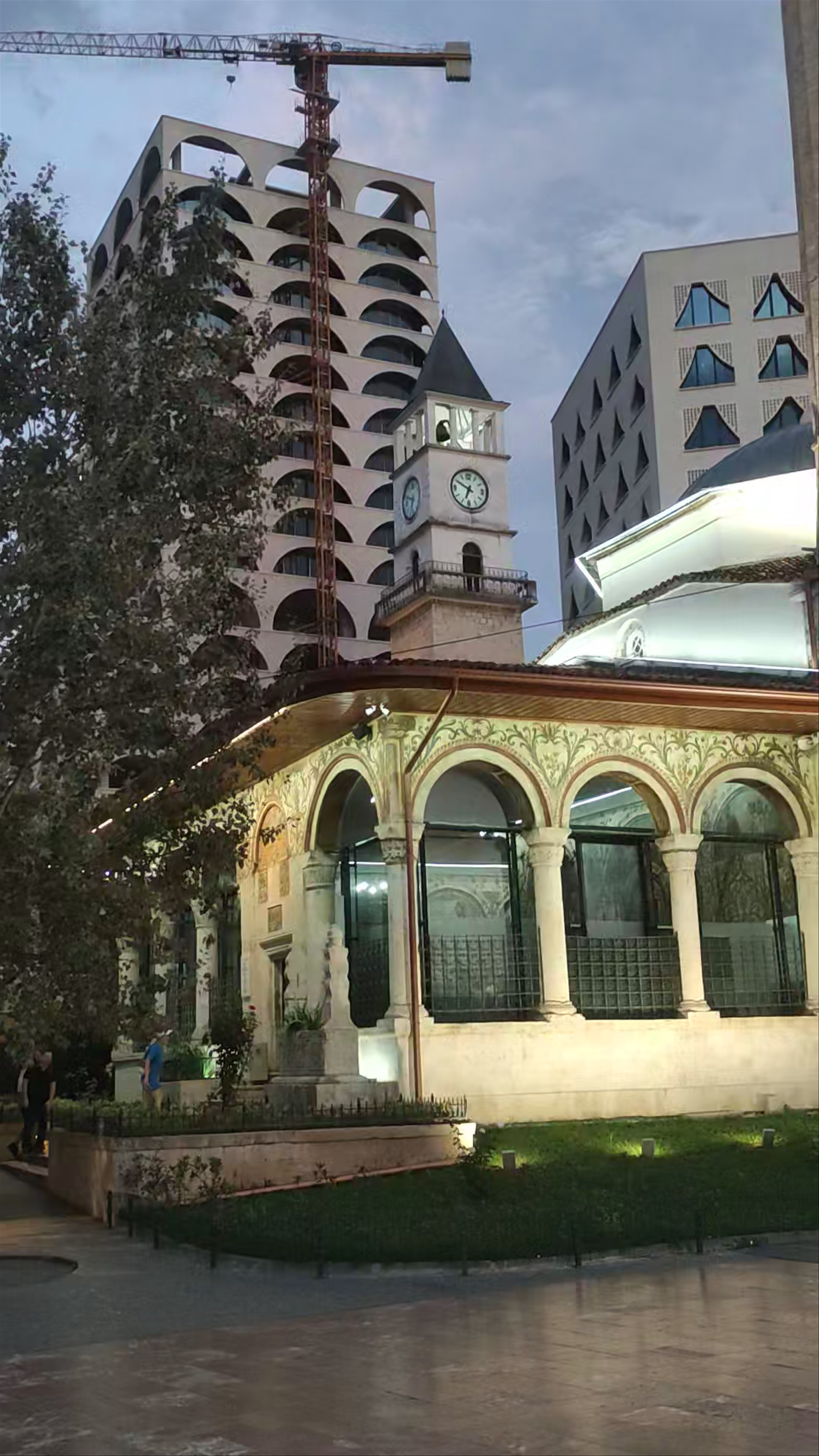Et'hem Bey Mosque at Twilight: A Historic Gem in Tirana