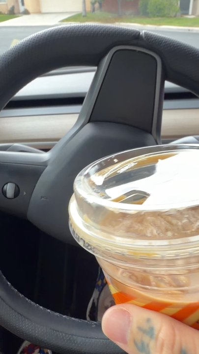 Better Buzz North Temecula - FIX YOUR LIDS. And STOP upselling me FFS. I Also come here every day. You should know by now that I have a number with you. - Coffee & Tea Near Me - Temecula, California