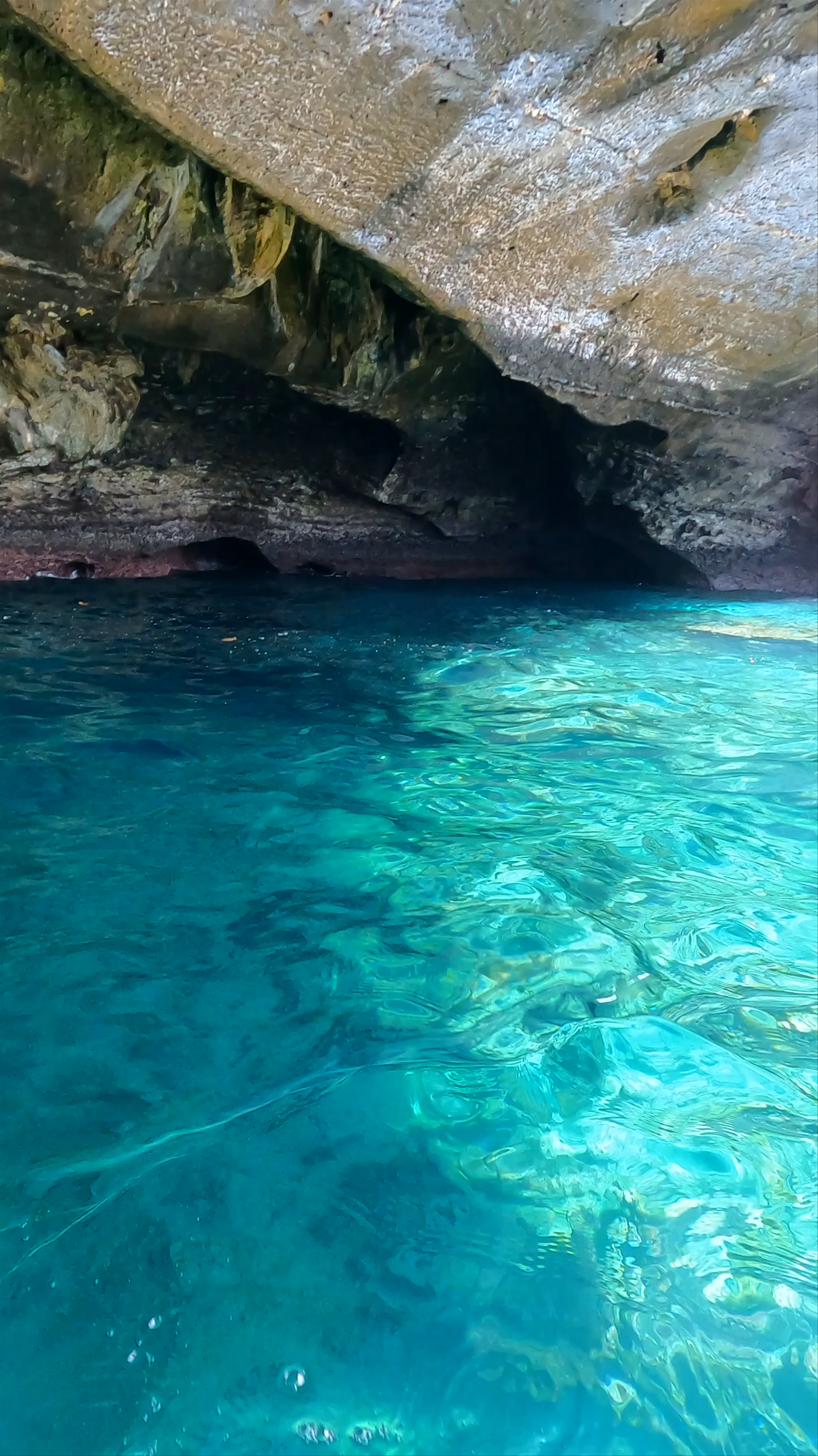 Loh Lana Bay Cave Exploration: Crystal Clear Waters in Ao Nang, Thailand