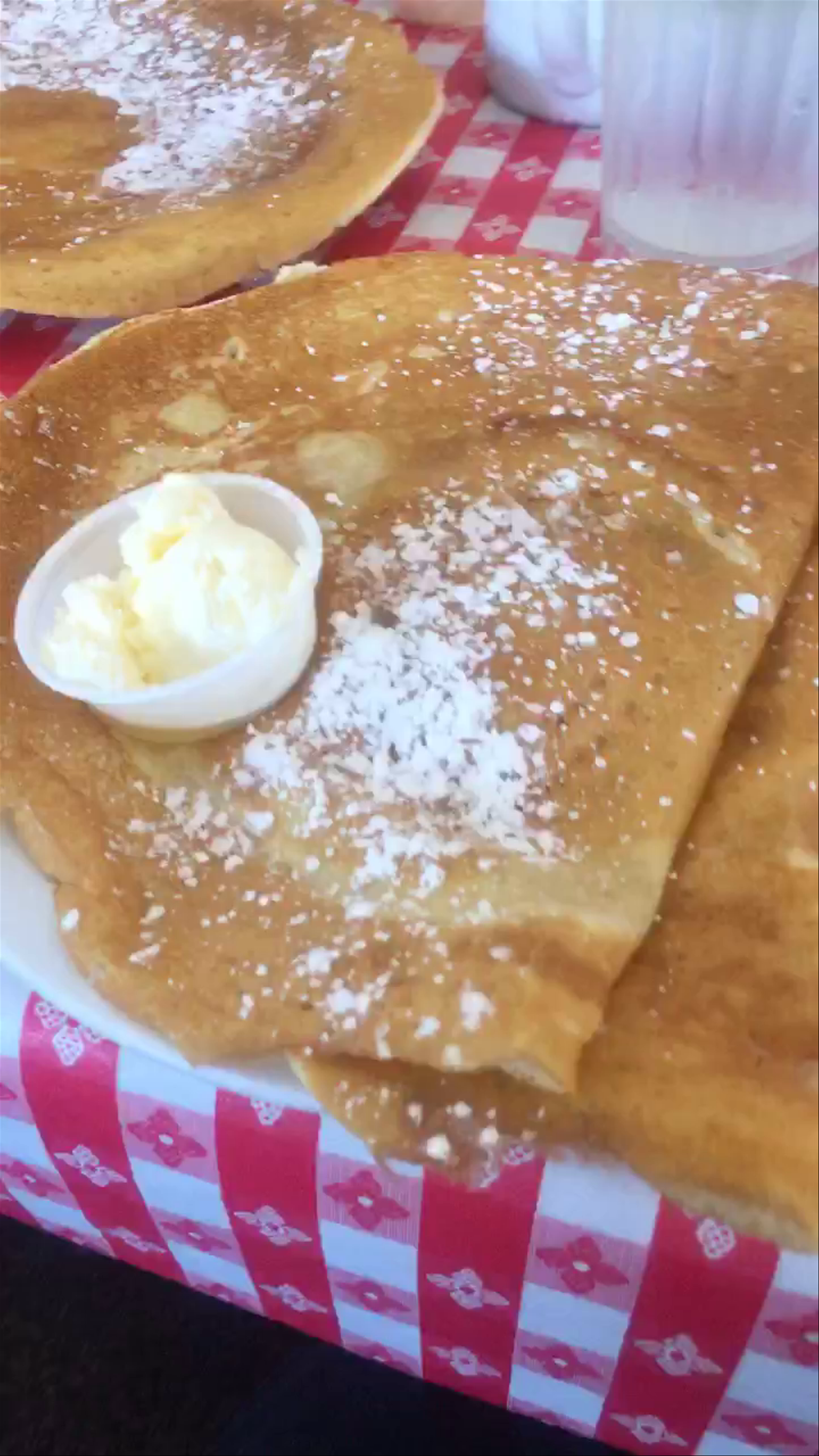 Ellen's Danish Pancake House