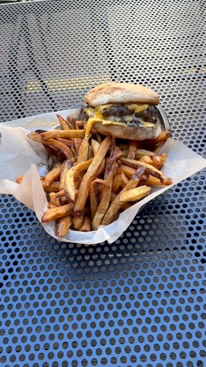 Loretta's Northwesterner - Dive Bars Near Me - Seattle, Washington